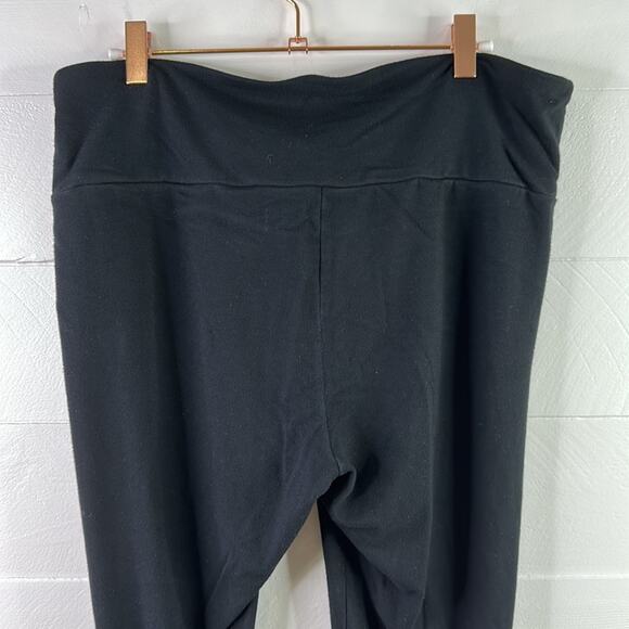 GAP GAPFIT Black Blackout Under Belly Maternity Pregnancy Capris Size XXL - Picture 3 of 12